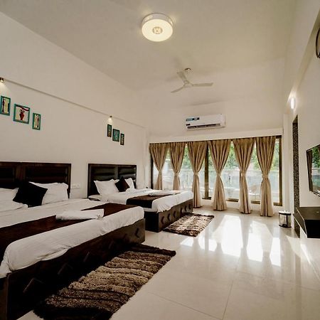 The Retreat-Glasshouse Bungalow إيغاتبوري المظهر الخارجي الصورة