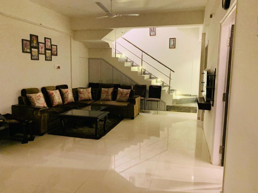 The Retreat-Glasshouse Bungalow إيغاتبوري المظهر الخارجي الصورة